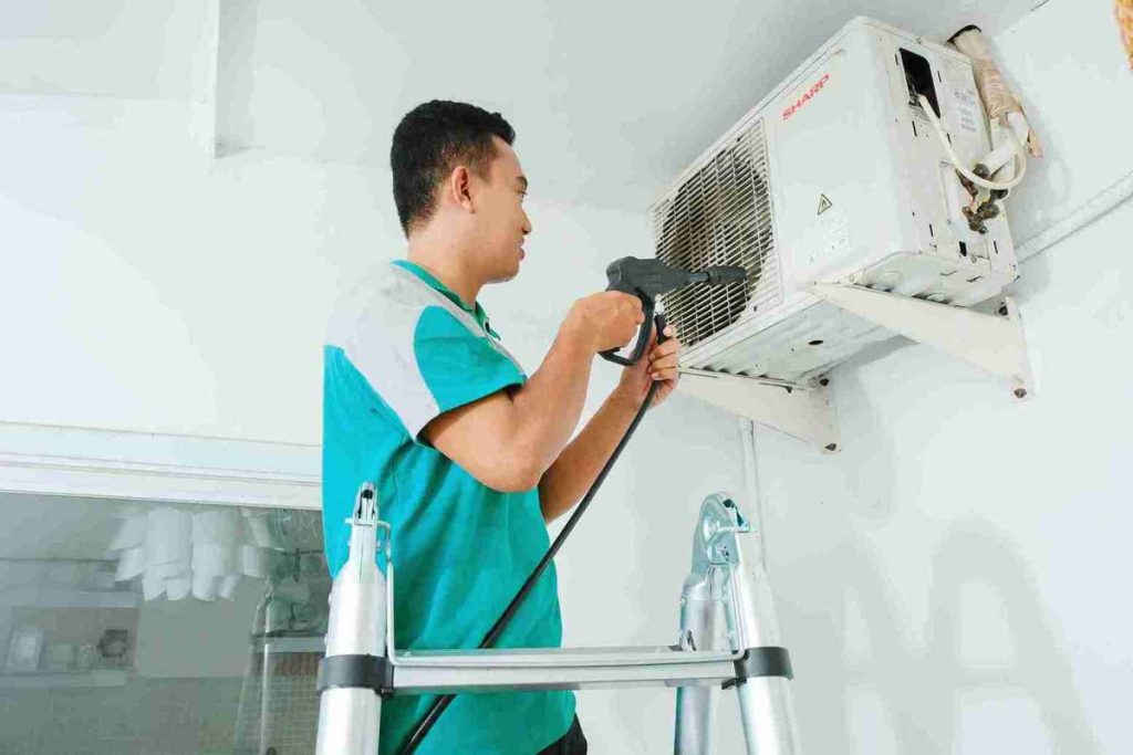 شركة تنظيف مكيفات بالدمام الخبر القطيف الظهران | شركة الجناح الأول